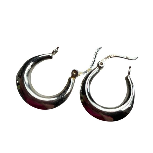 Nine Pairs Of Hoop & Stud Earrings In Mixed Silver & Gold Tones A179 - Picture 7 of 14